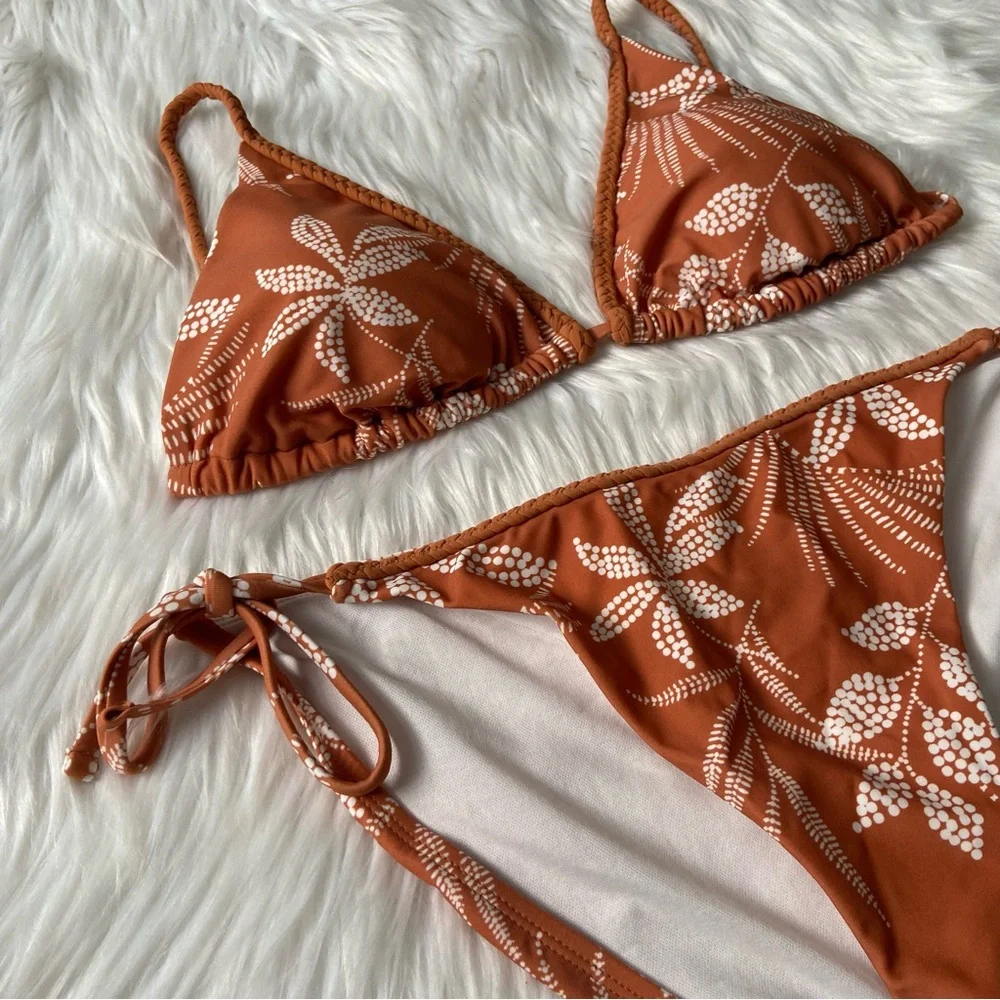 braided floral triangle bikini - Picture 2 of 10